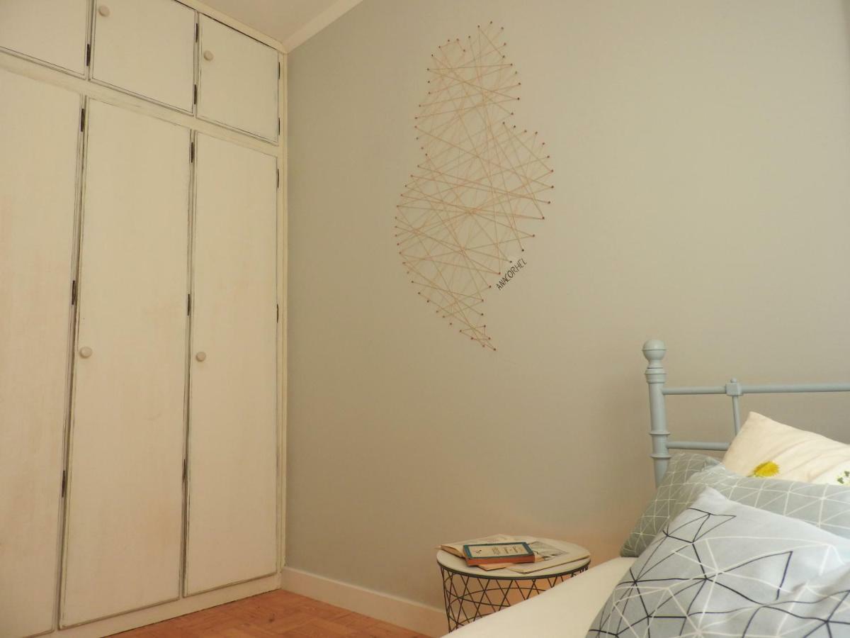 Lisbon Airport Hostel Exterior photo